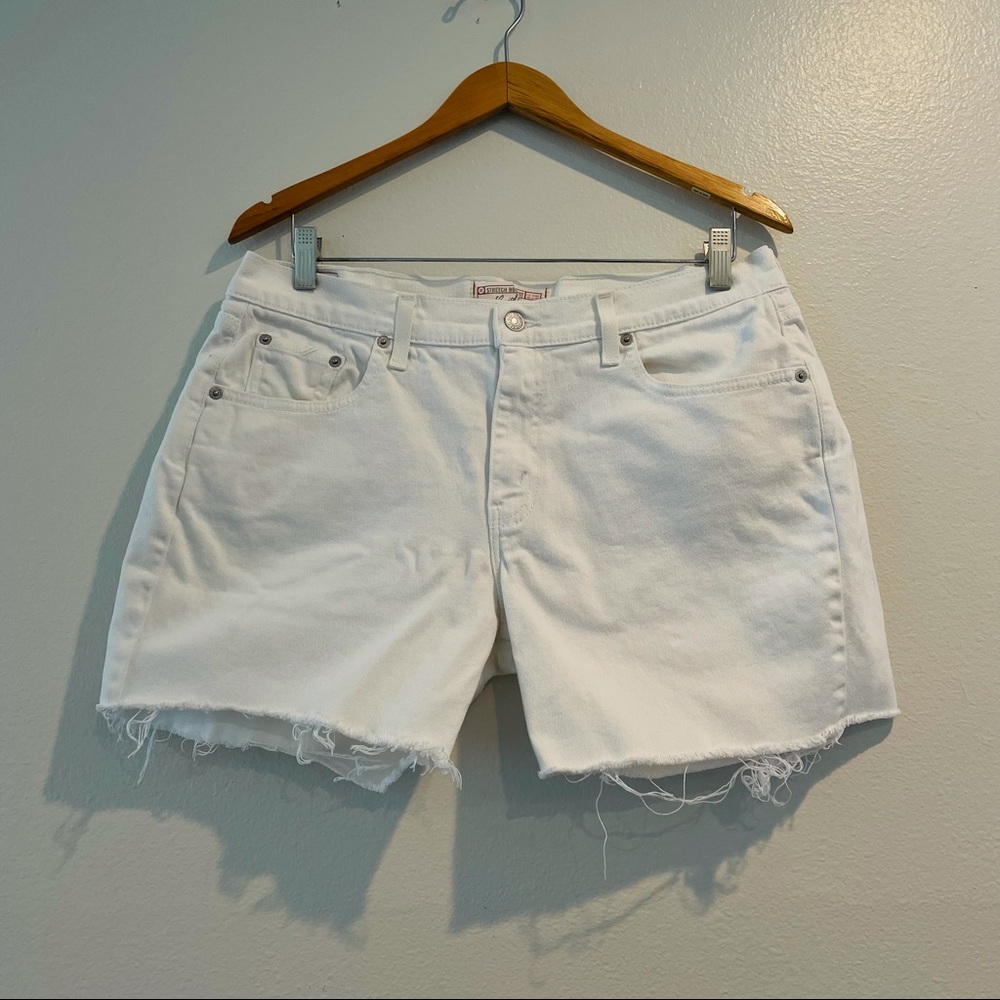 Levi’s Vintage Y2K White Jean Shorts